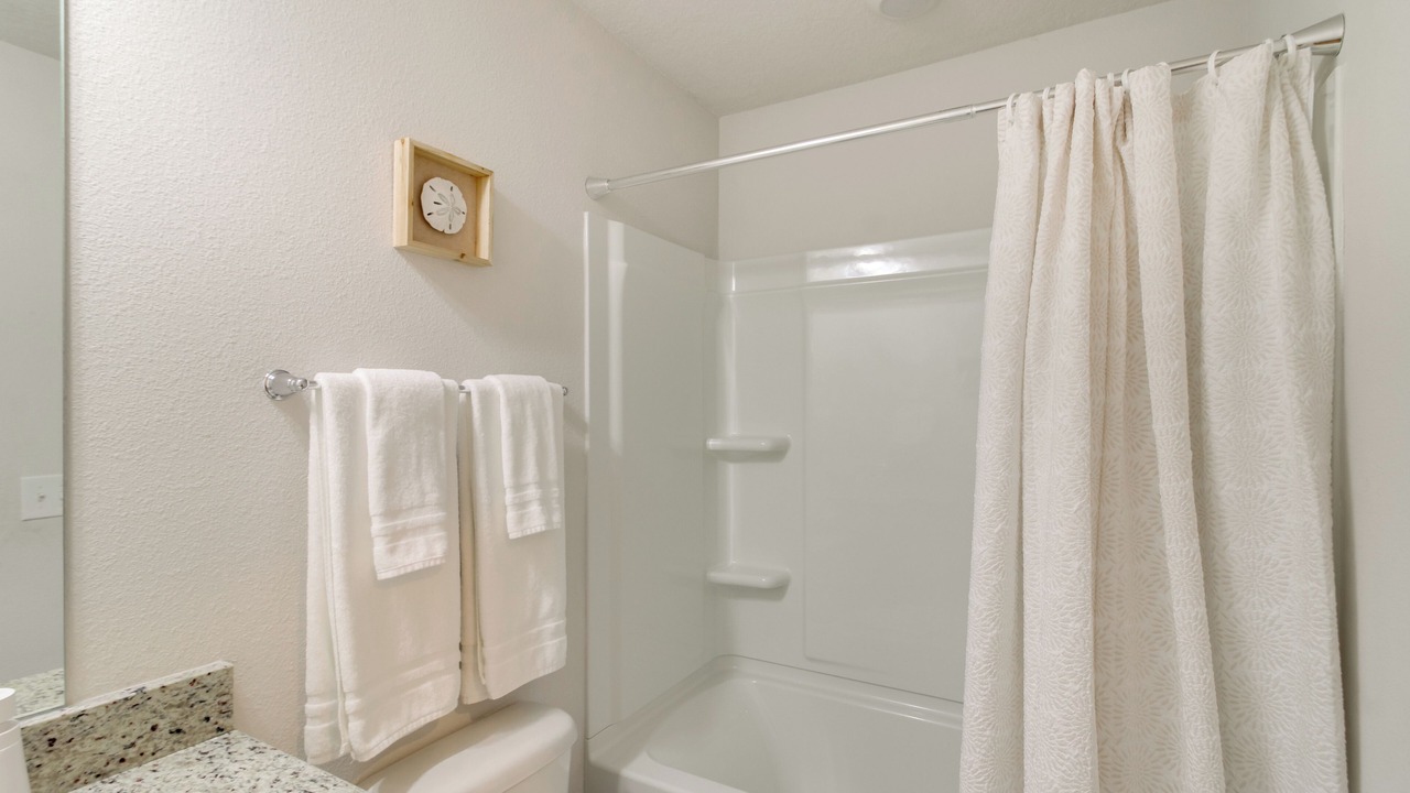 Photo of Bathroom in Pine Forest