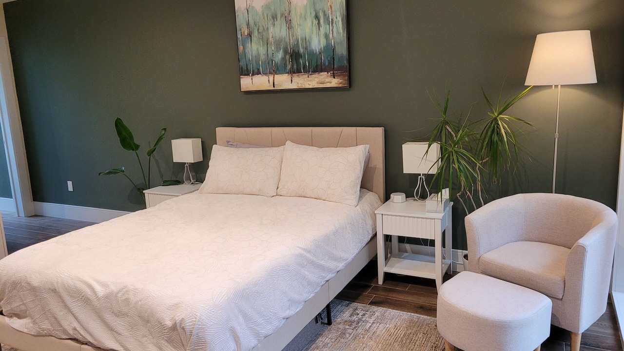 Photo of Bedroom in Amaranth