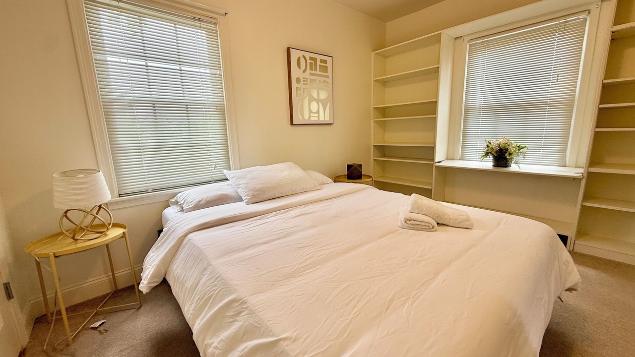 Photo of Bedroom in Green Acres