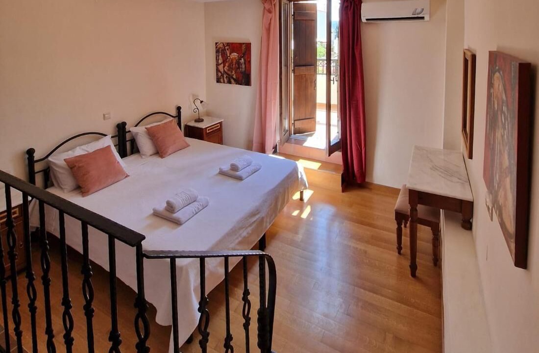 Photo of Bedroom in Douliana
