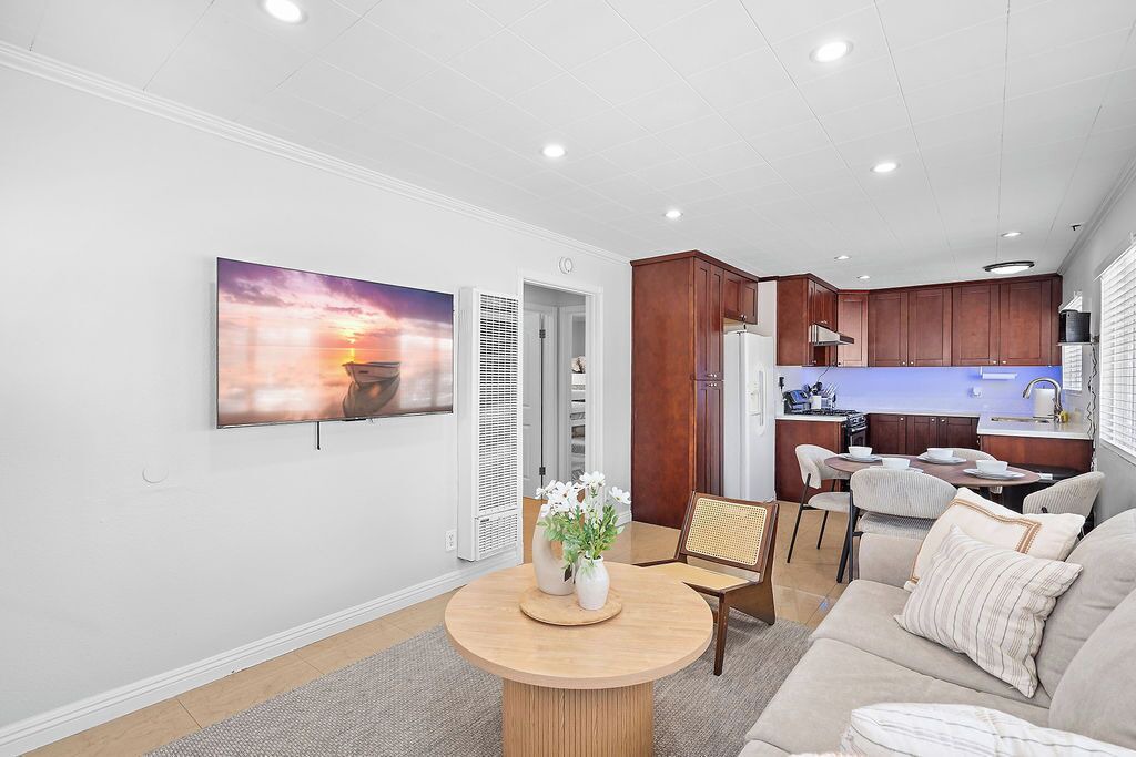 Photo of Livingroom in Sunset Beach