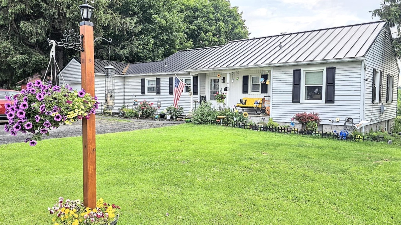 Photo of Outdoor in Cayuga