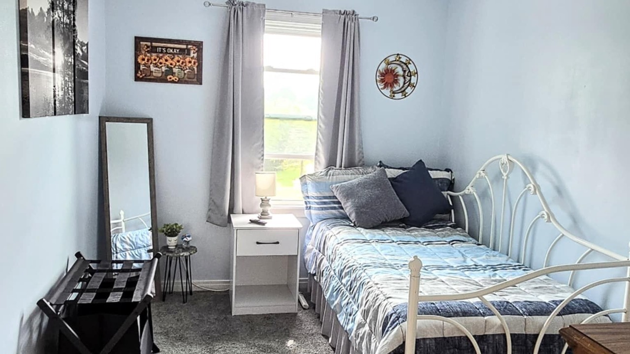 Photo of Bedroom in Cayuga