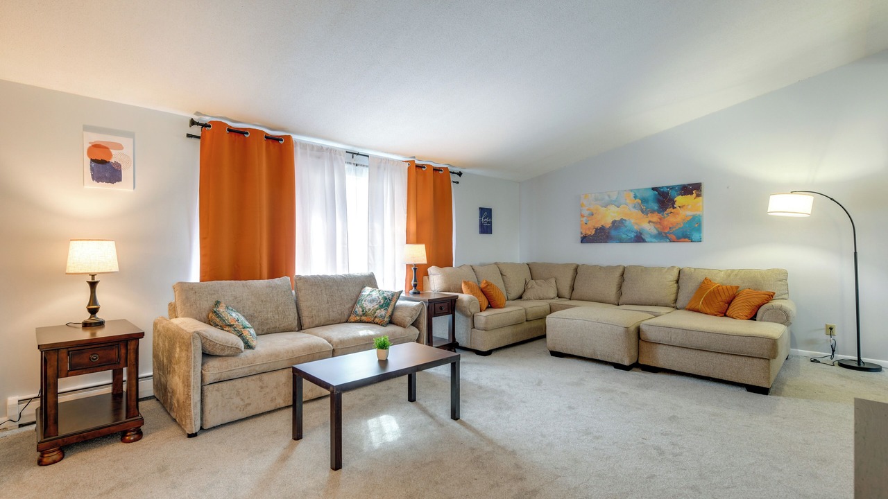 Photo of Livingroom in Amherst