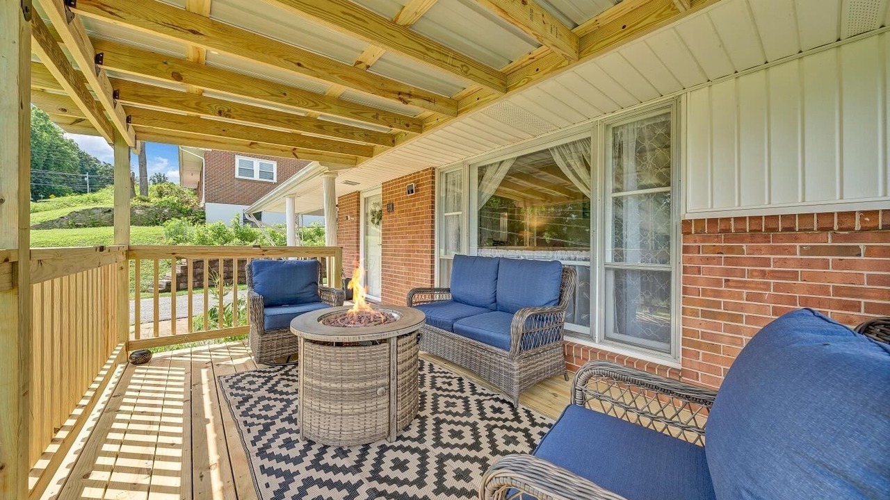 Photo of Patio Balcony in Collinsville