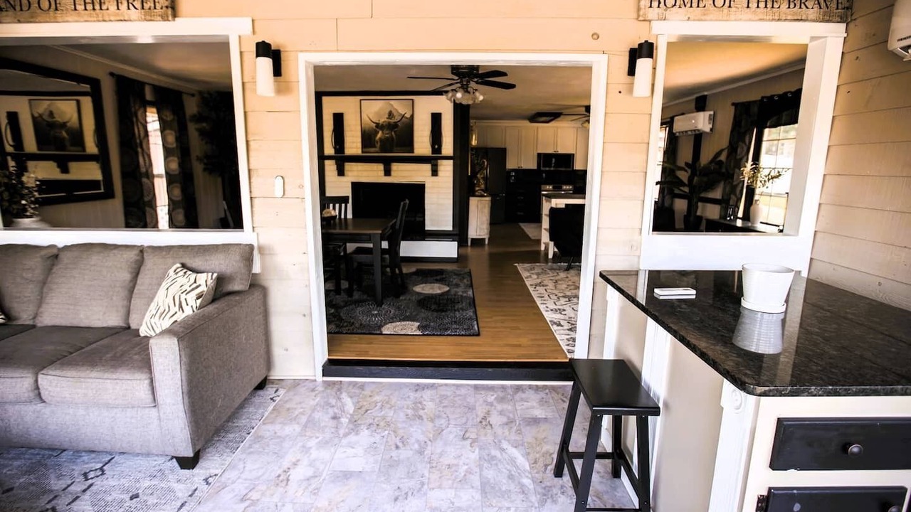 Photo of Livingroom in Cave Spring