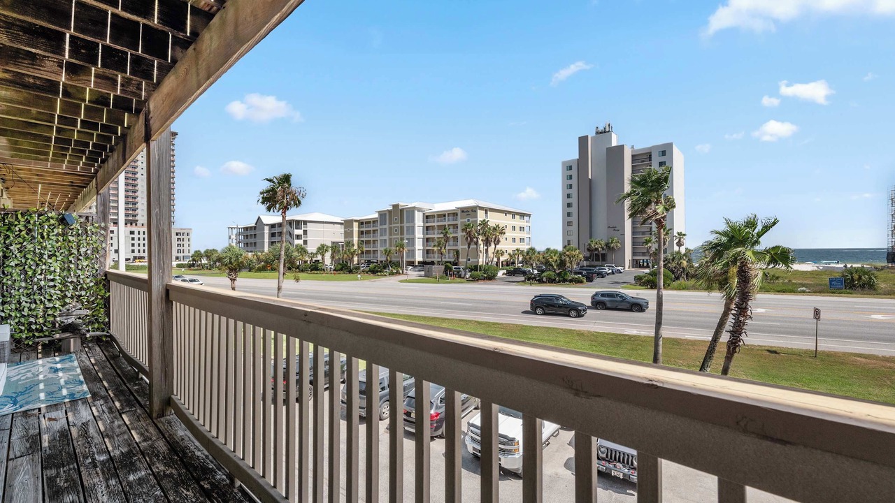 Photo of Patio Balcony in Orange Beach East