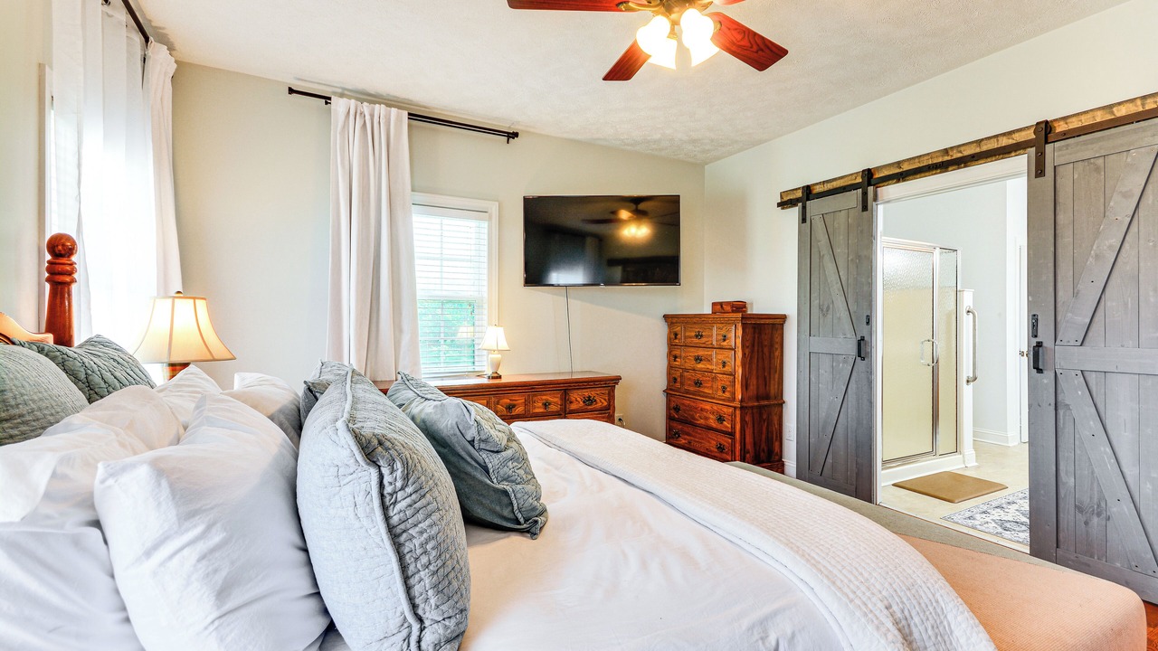 Photo of Bedroom in Pilot Mountain