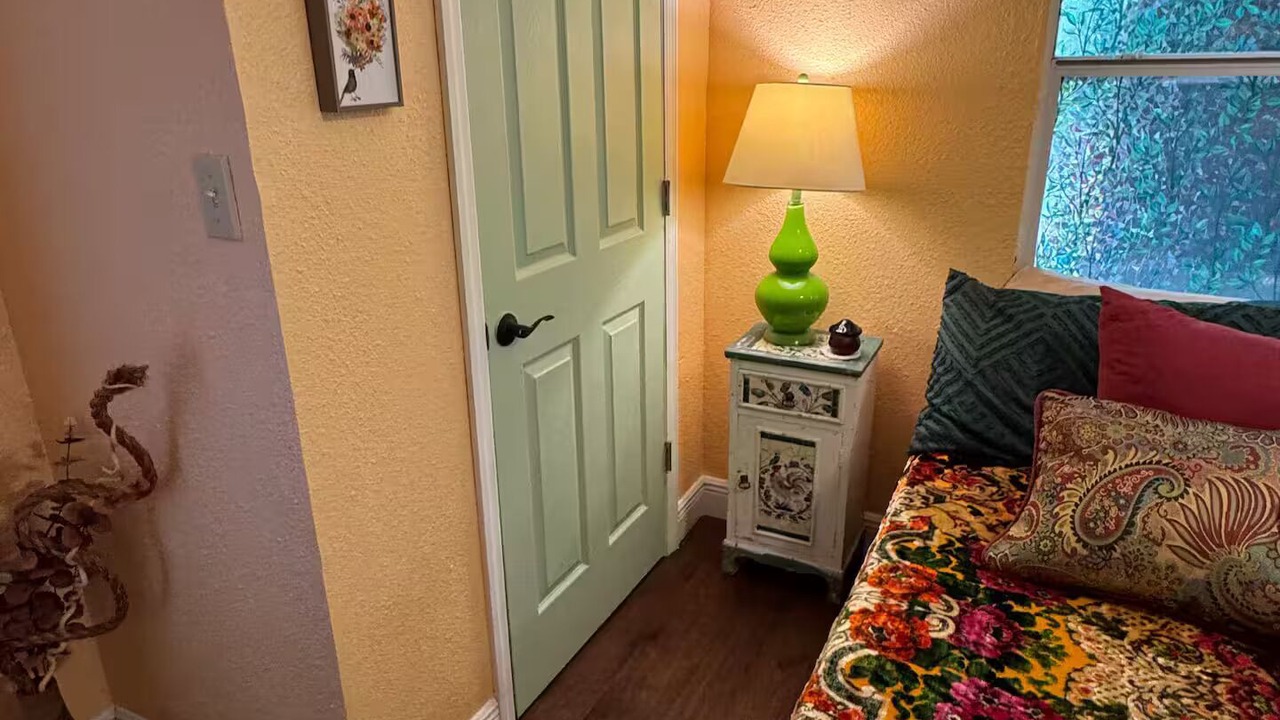 Photo of Bedroom in Silver Springs
