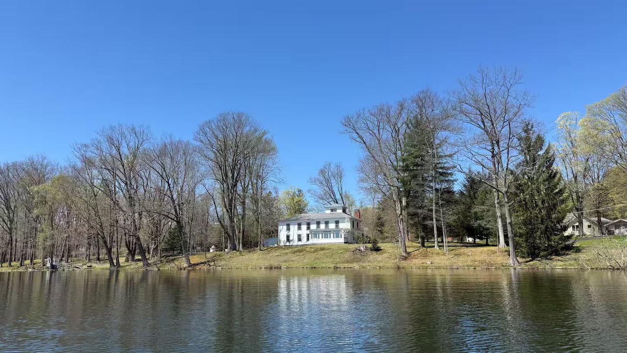Photo of Others in Lily Dale