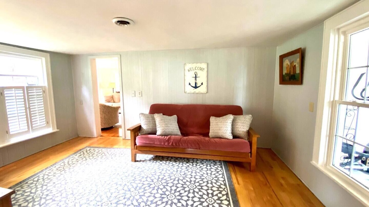 Photo of Livingroom in Lily Dale