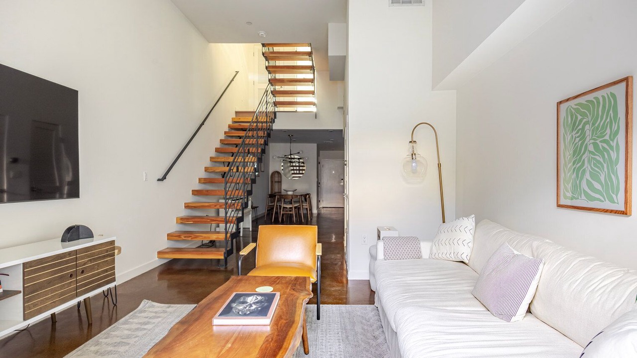 Photo of Livingroom in East Hollywood