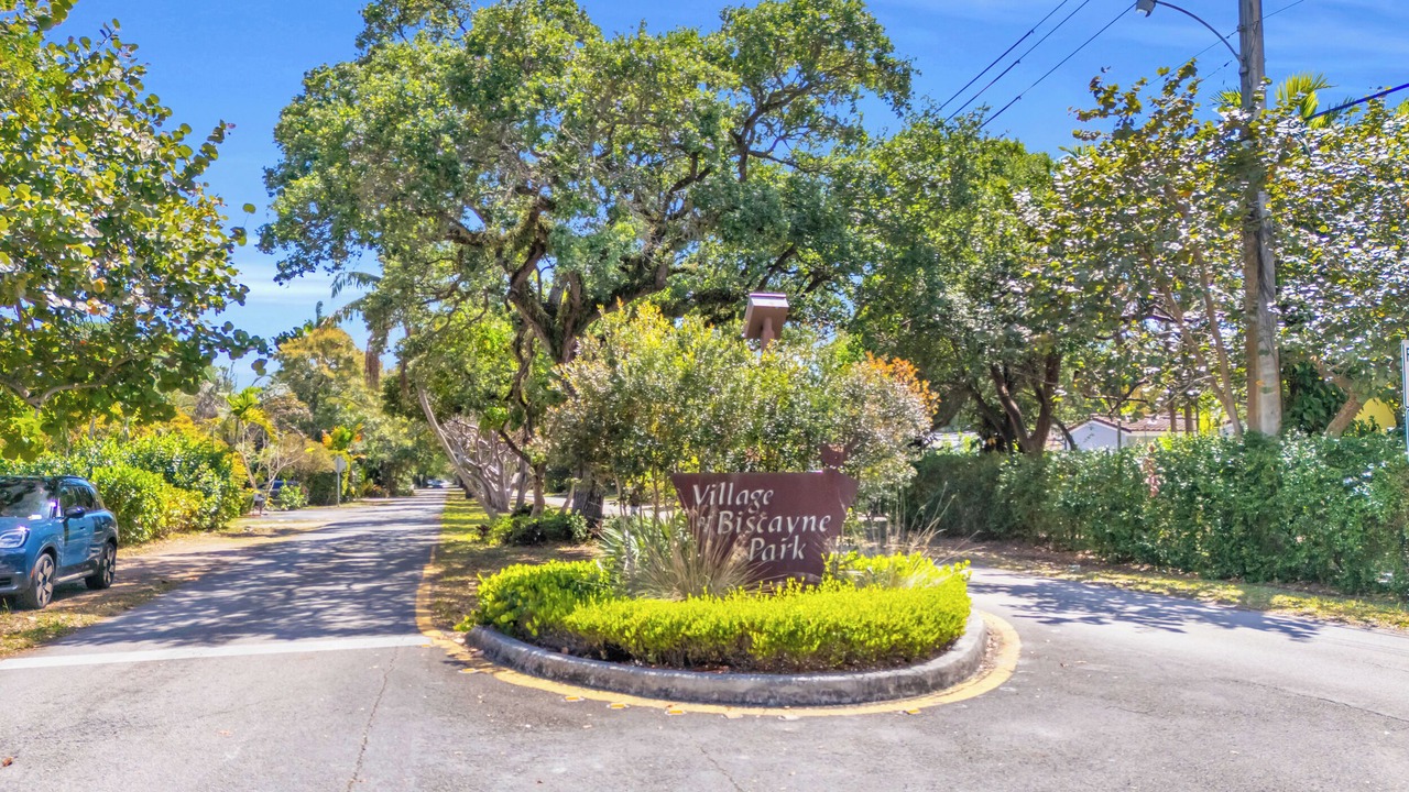 Photo of Outdoor in Biscayne Park