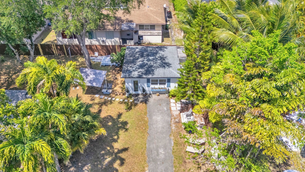 Photo of Outdoor in Biscayne Park