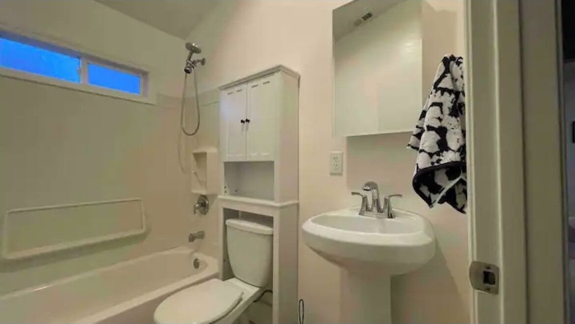 Photo of Bathroom in Grant Hill