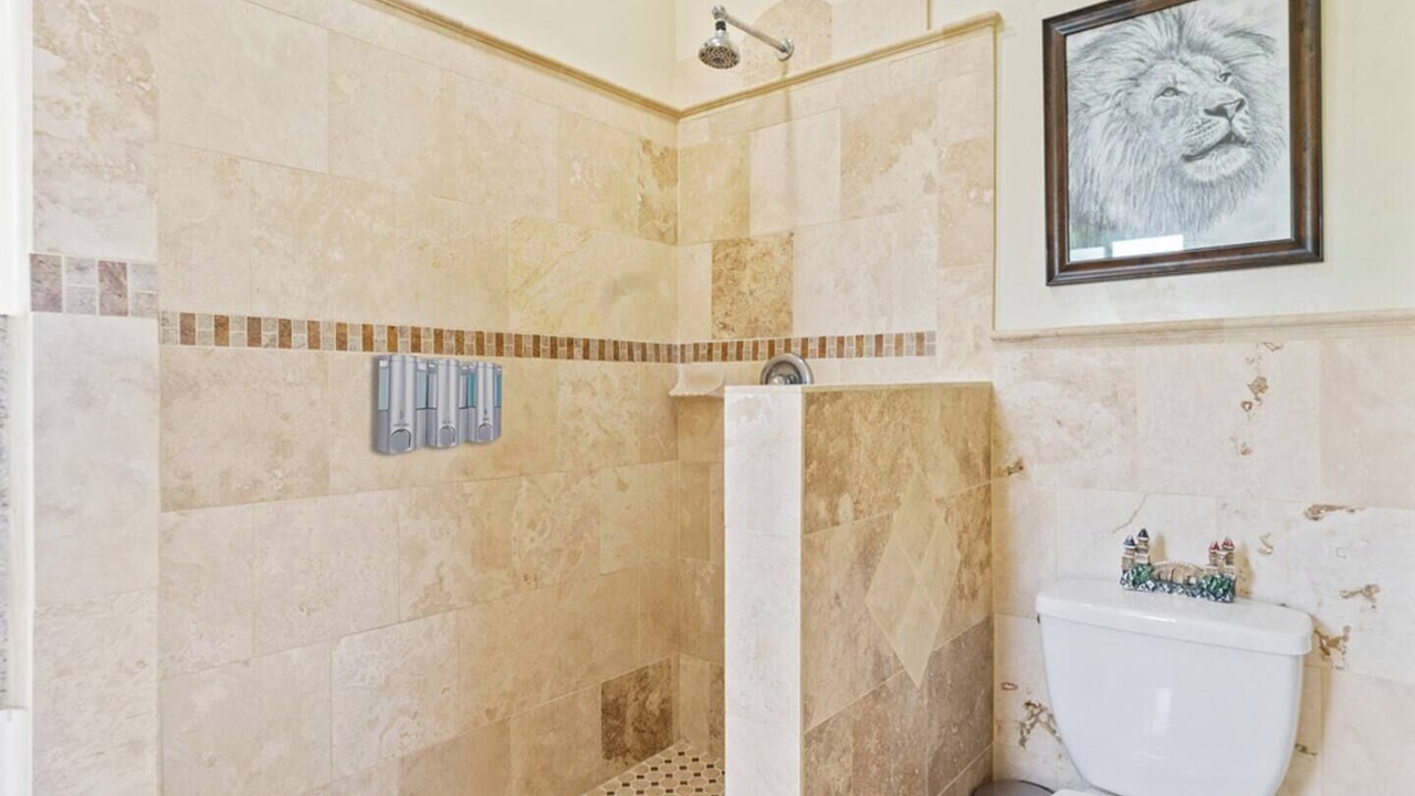 Photo of Bathroom in Grant Hill