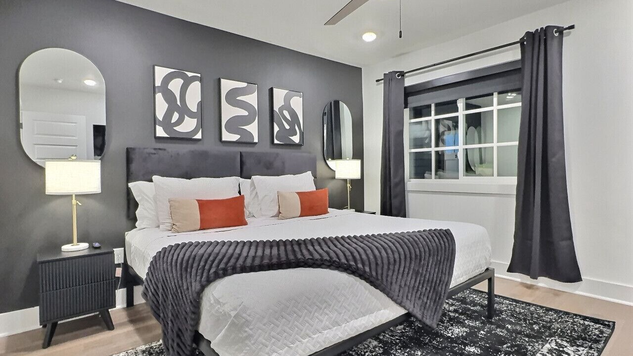 Photo of Bedroom in Redmont Park