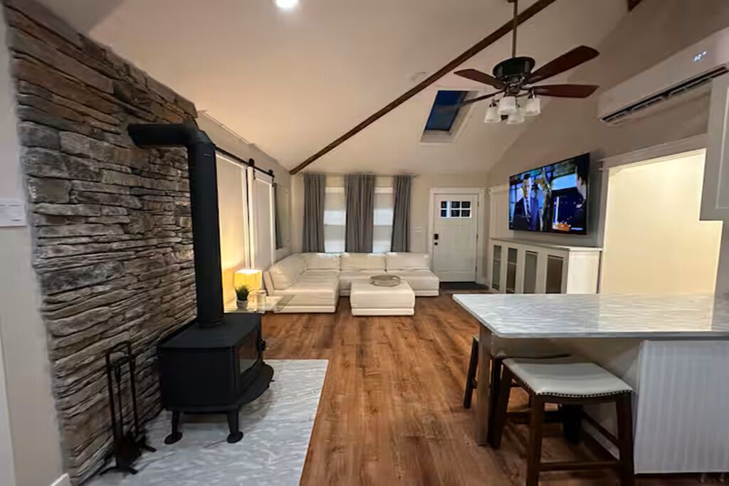 Photo of Livingroom in Little Falls