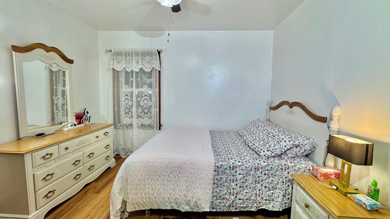 Photo of Bedroom in Blasdell