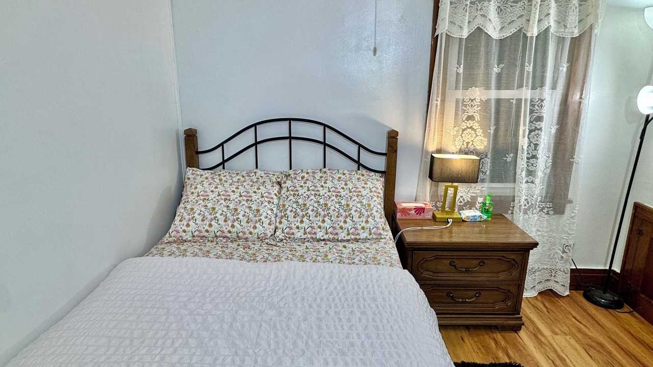 Photo of Bedroom in Blasdell