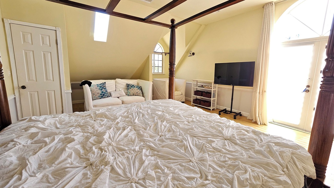 Photo of Bedroom in Lucaya