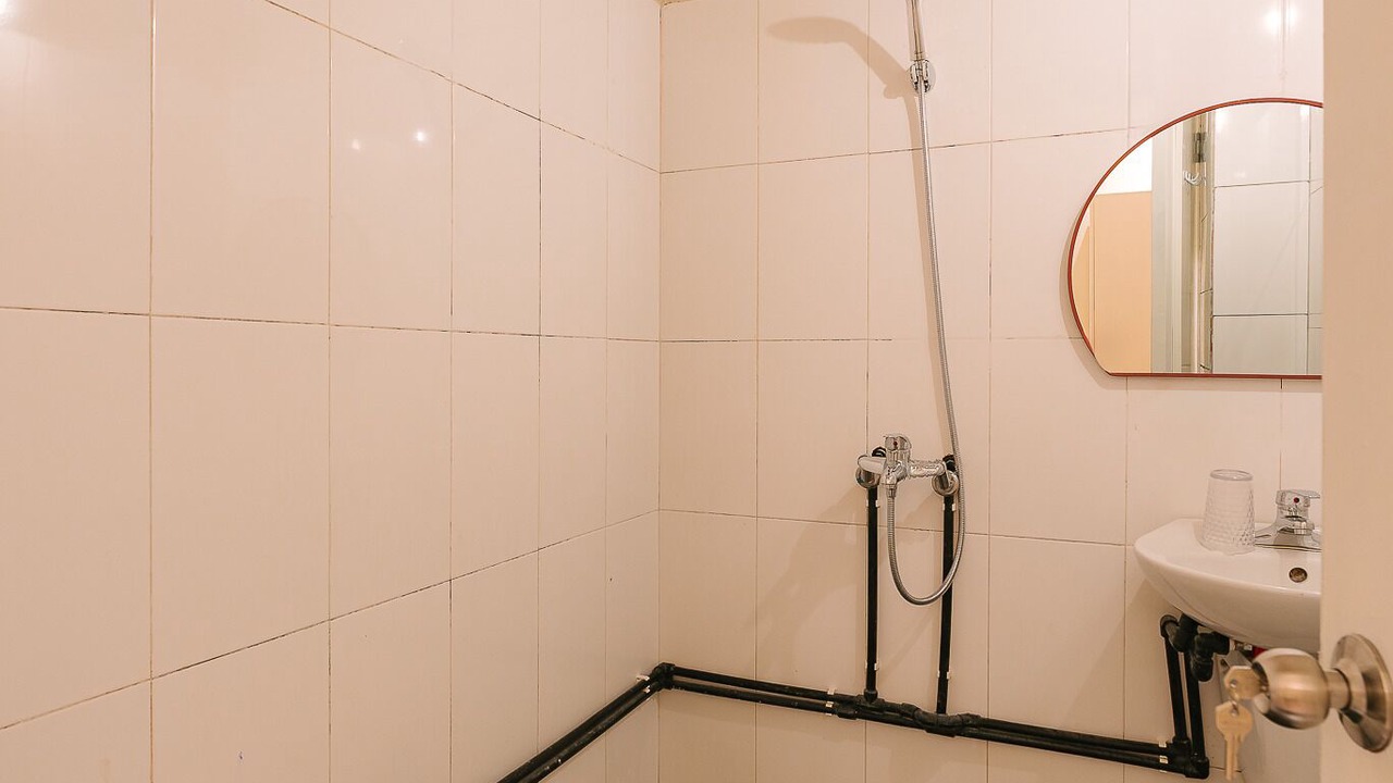 Photo of Bathroom in Old Quarter