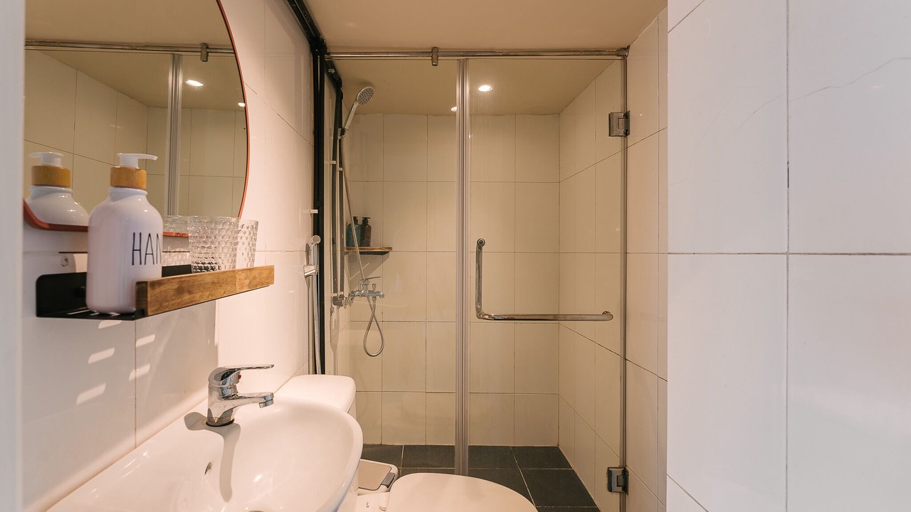 Photo of Bathroom in Hang Buom