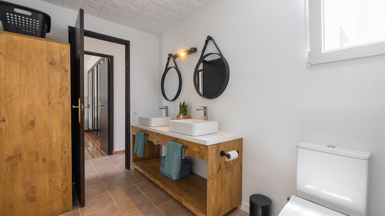 Photo of Bathroom in Aldover