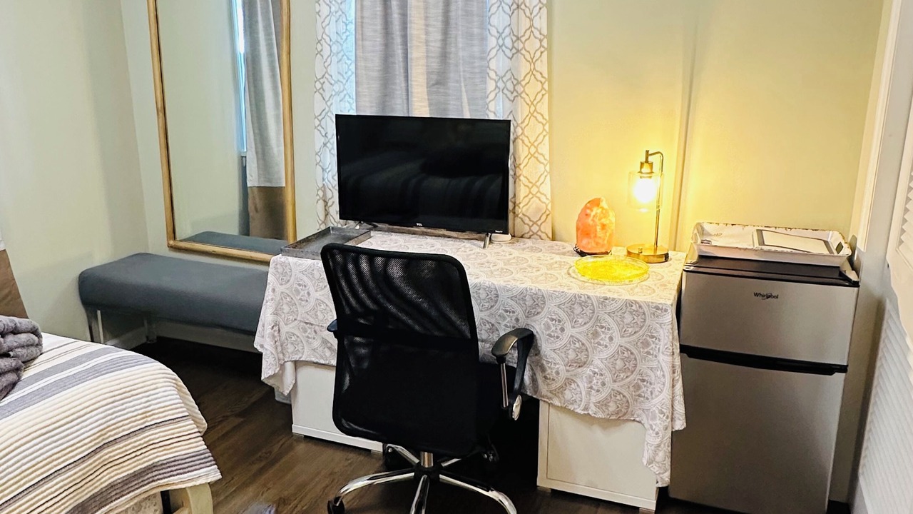 Photo of Bedroom in Yardville-Groveville
