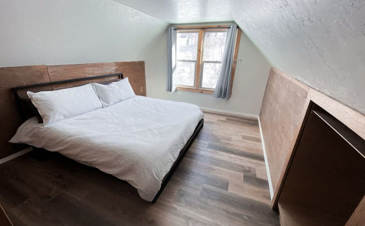 Photo of Bedroom in Fawnskin