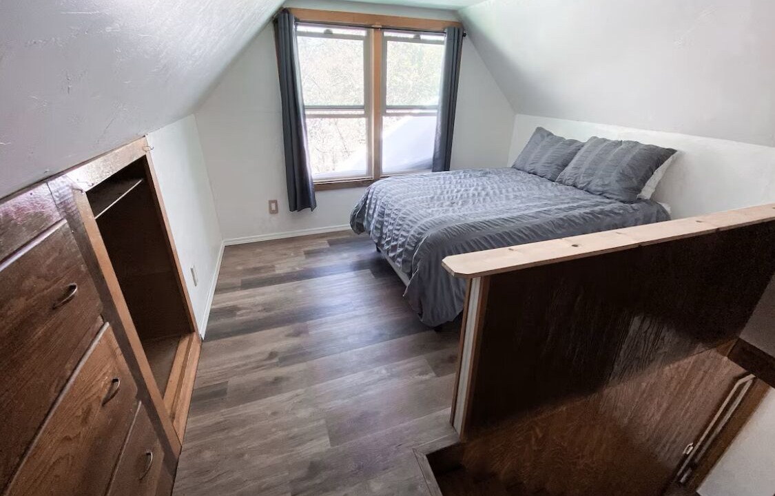 Photo of Bedroom in Fawnskin