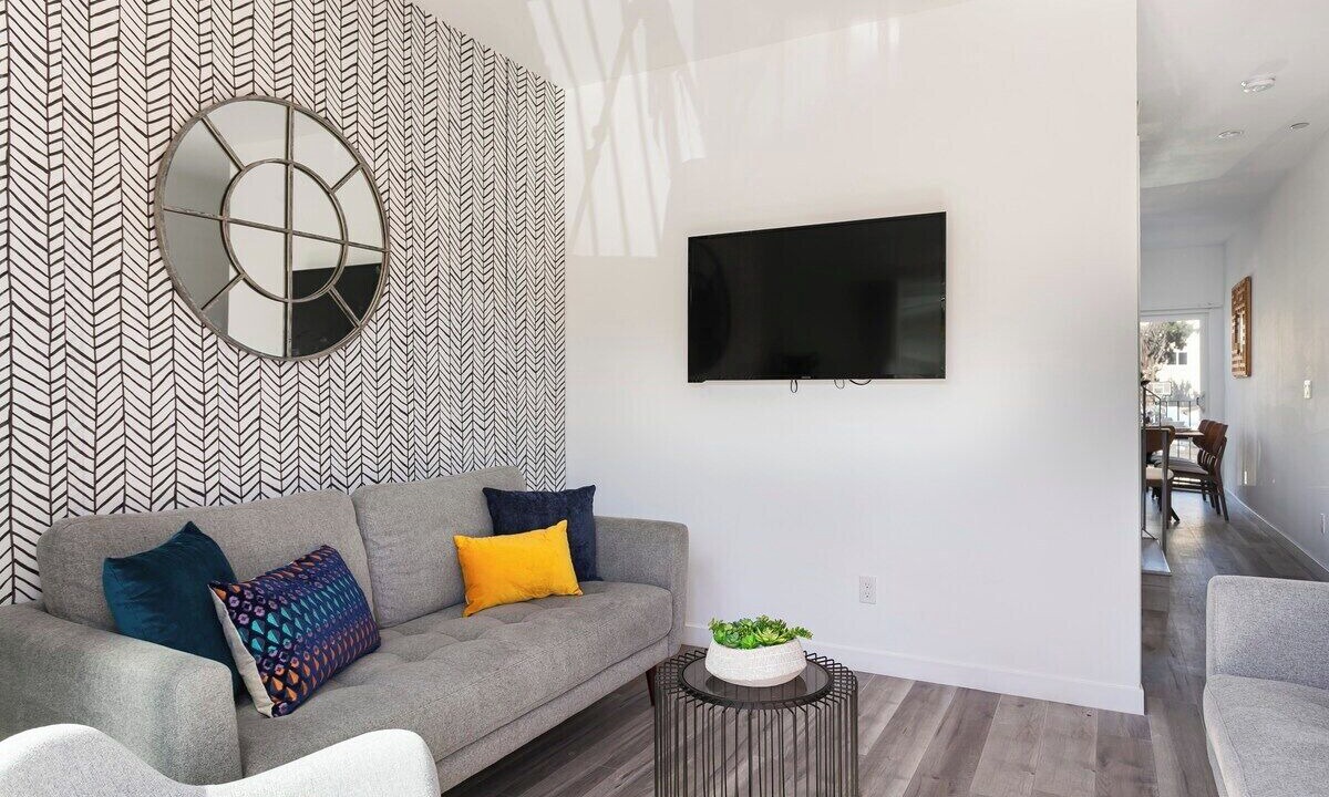 Photo of Livingroom in Westlake