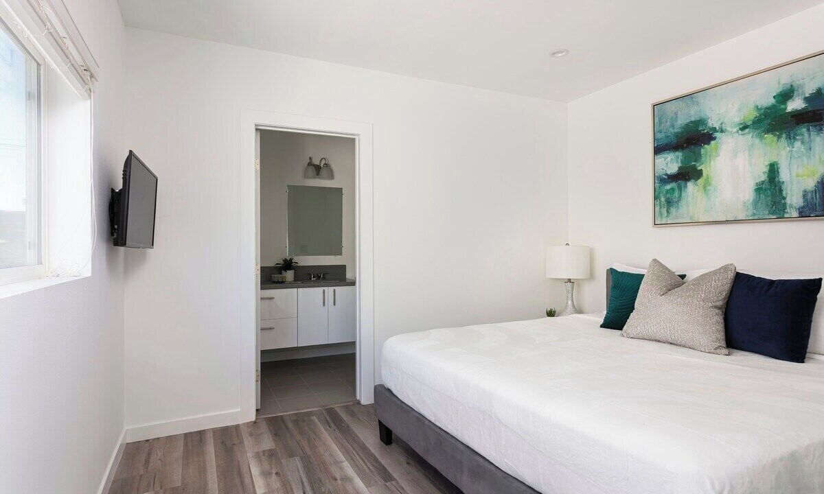 Photo of Bedroom in Westlake