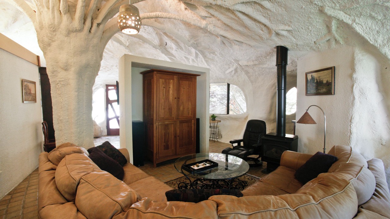 Photo of Livingroom in Perinton