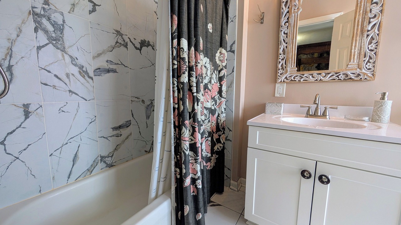 Photo of Bathroom in Keansburg