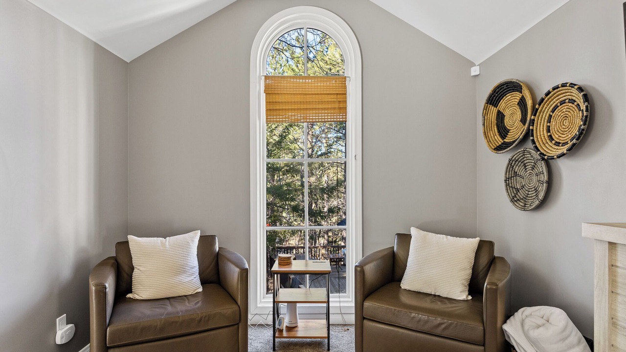 Photo of Livingroom in Green Valley Lake