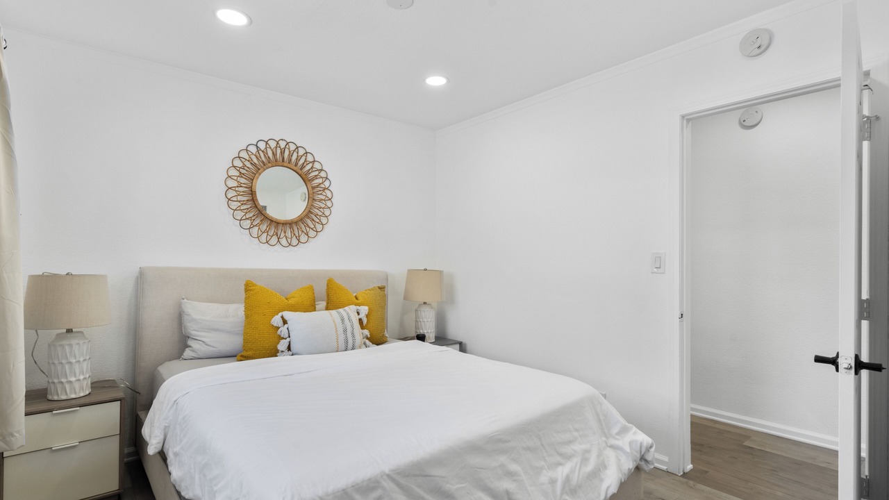 Photo of Bedroom in Costa Mesa