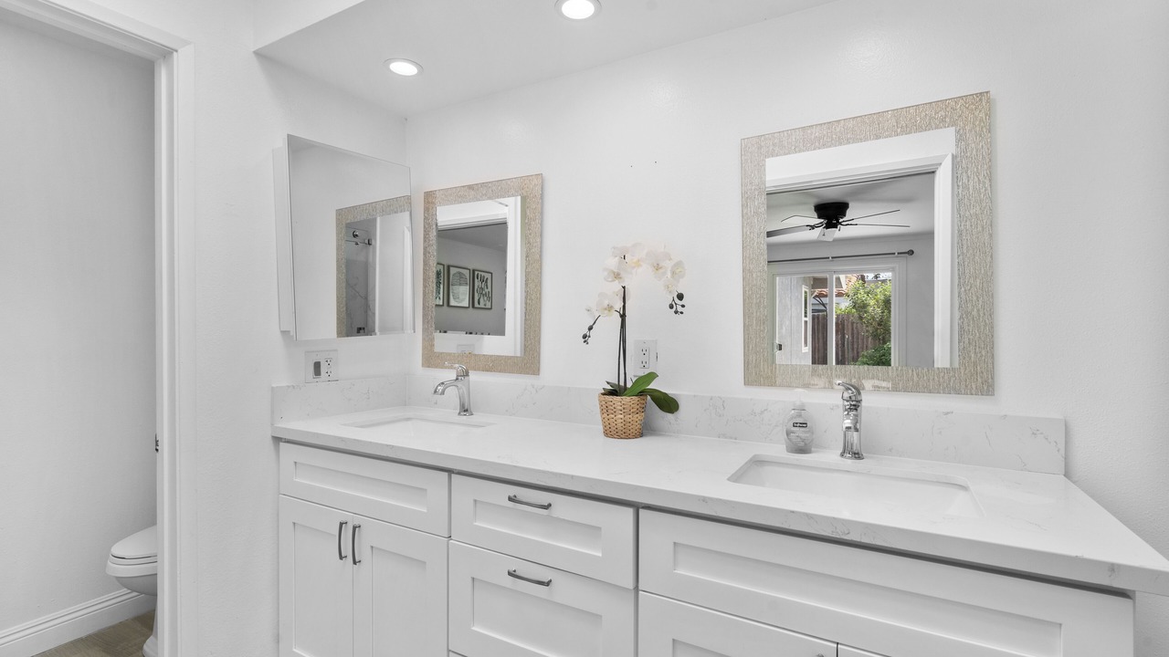 Photo of Bathroom in Costa Mesa