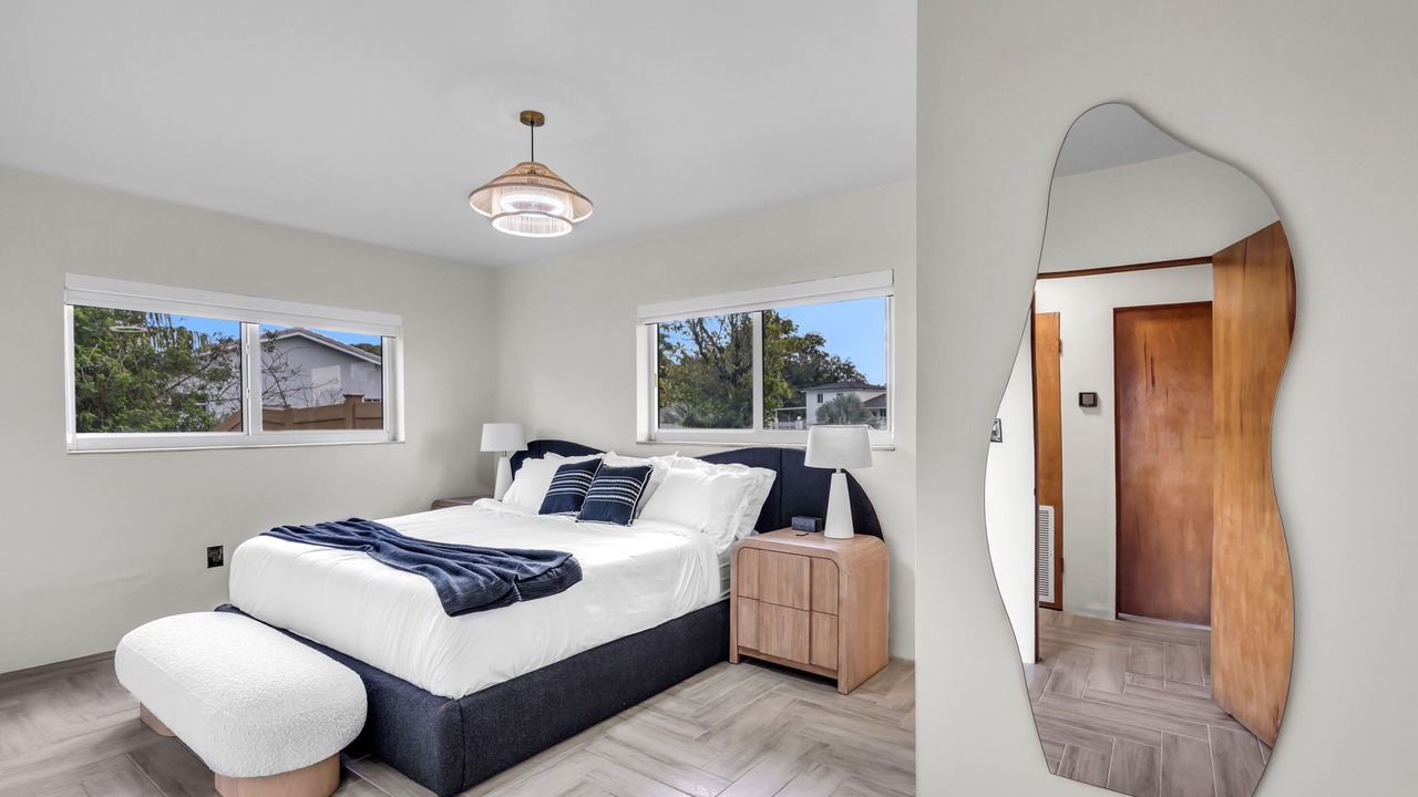 Photo of Bedroom in Golden Glades