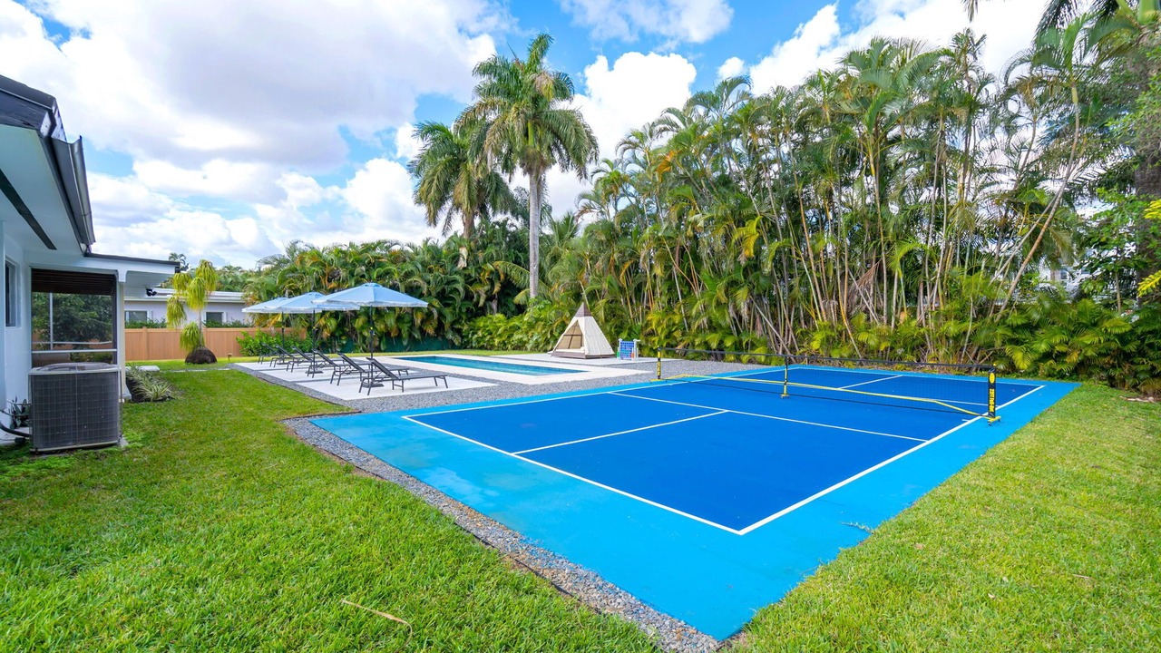 Photo of Outdoor in Golden Glades