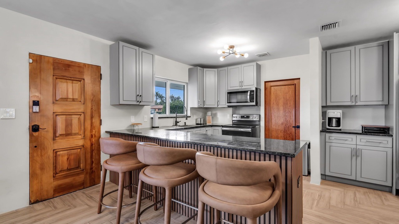 Photo of Kitchen in Golden Glades