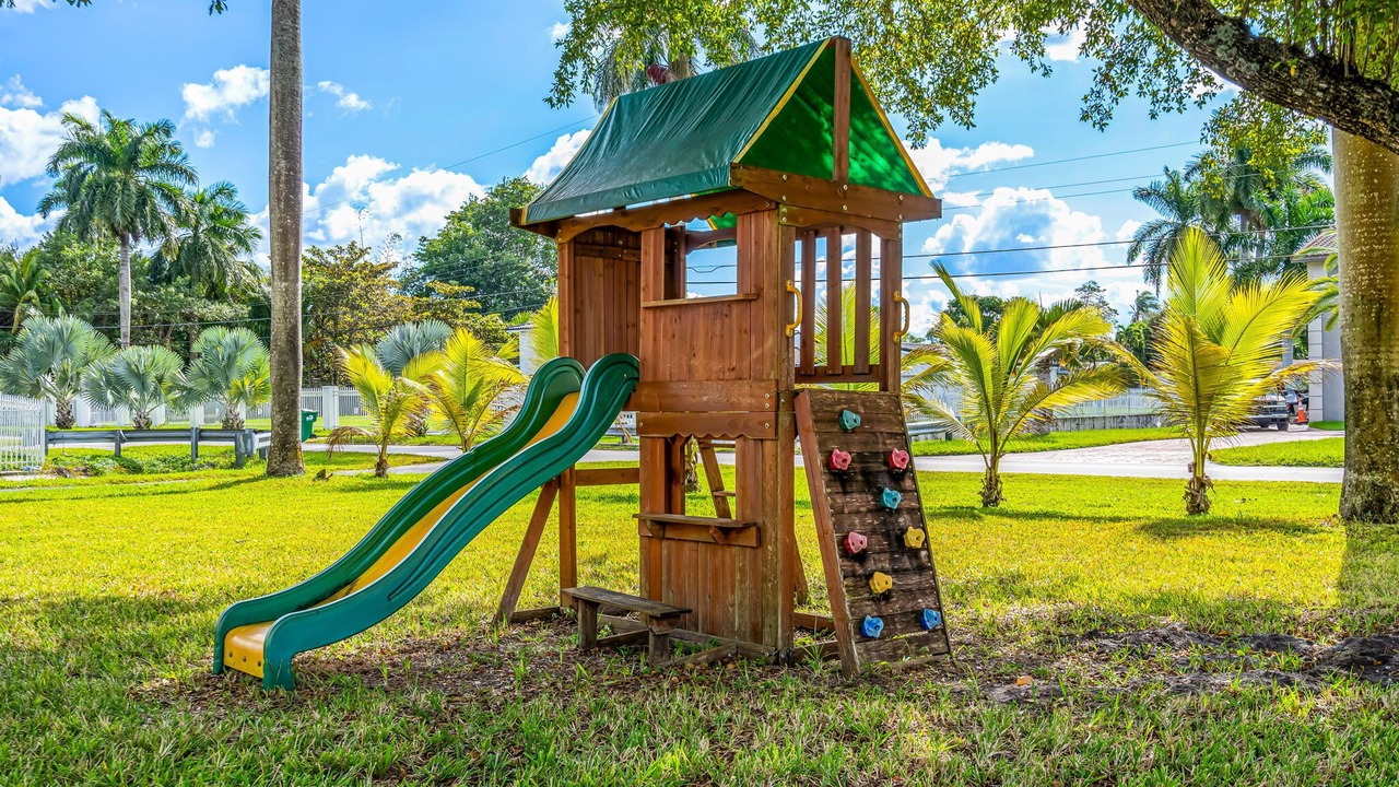 Photo of Others in Golden Glades