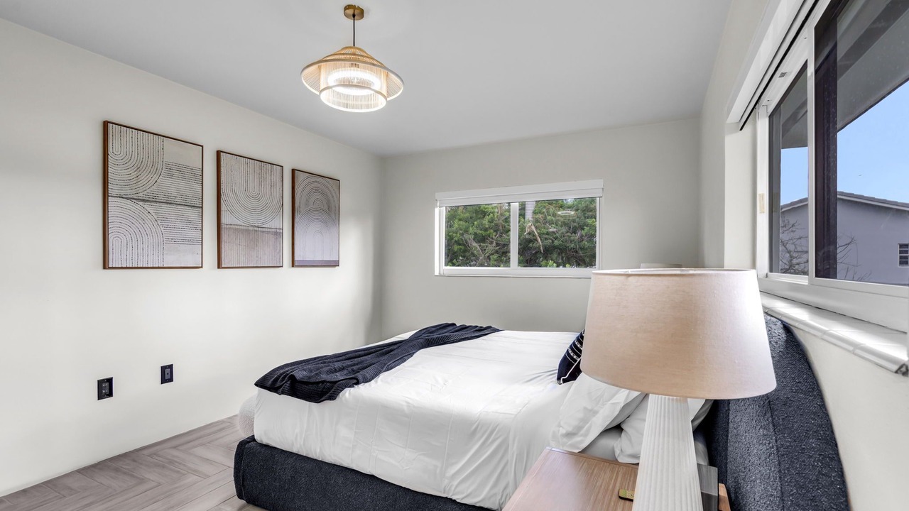 Photo of Bedroom in Golden Glades
