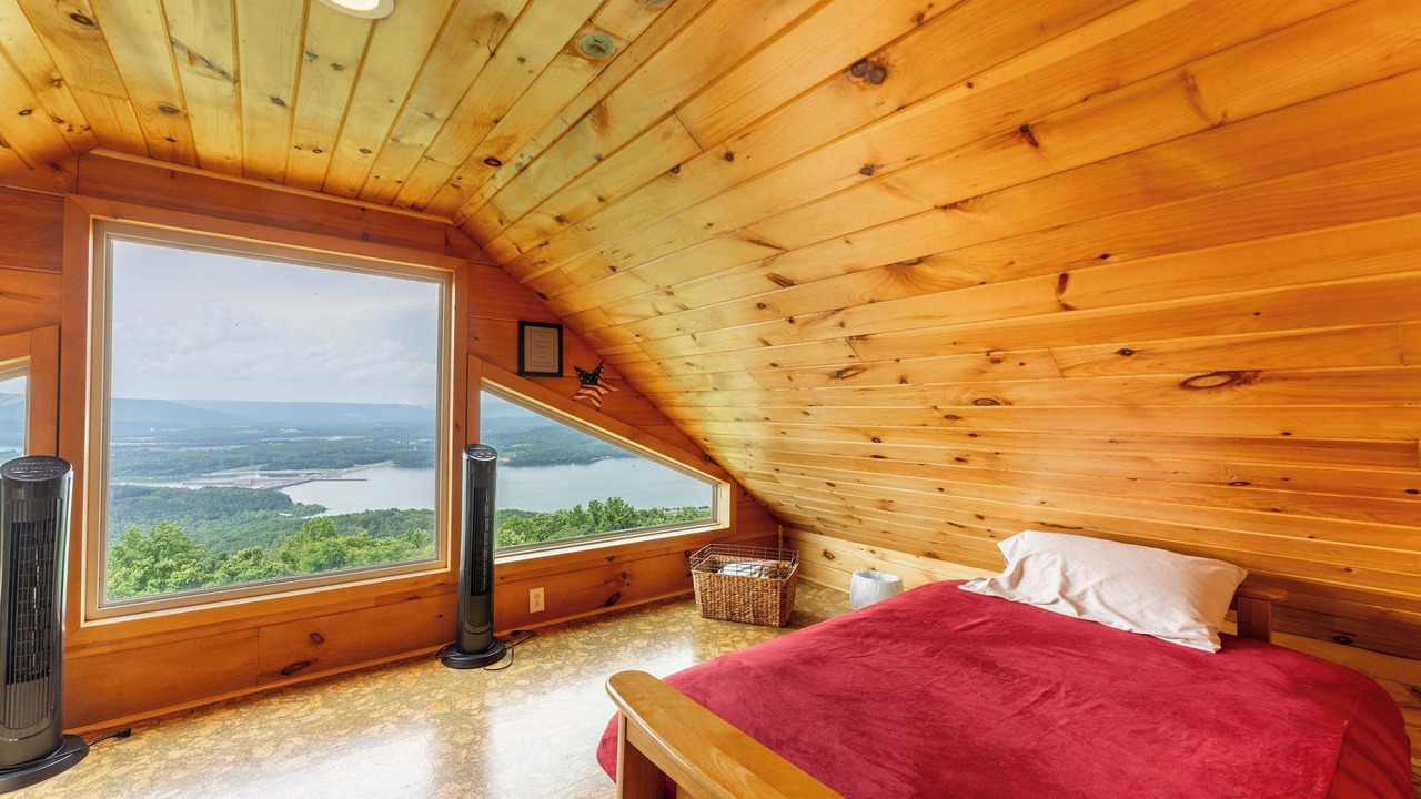 Photo of Bedroom in Bryant