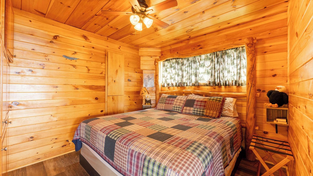 Photo of Bedroom in Bryant