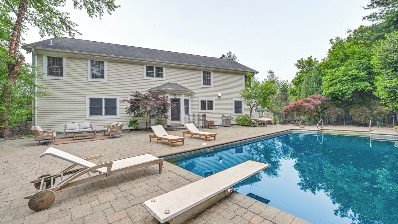 Photo of Others in Briarcliff Manor
