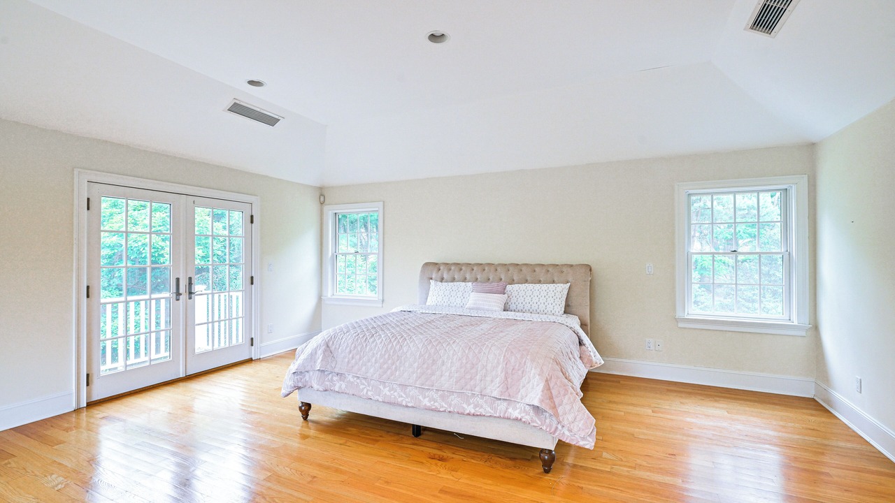 Photo of Others in Briarcliff Manor