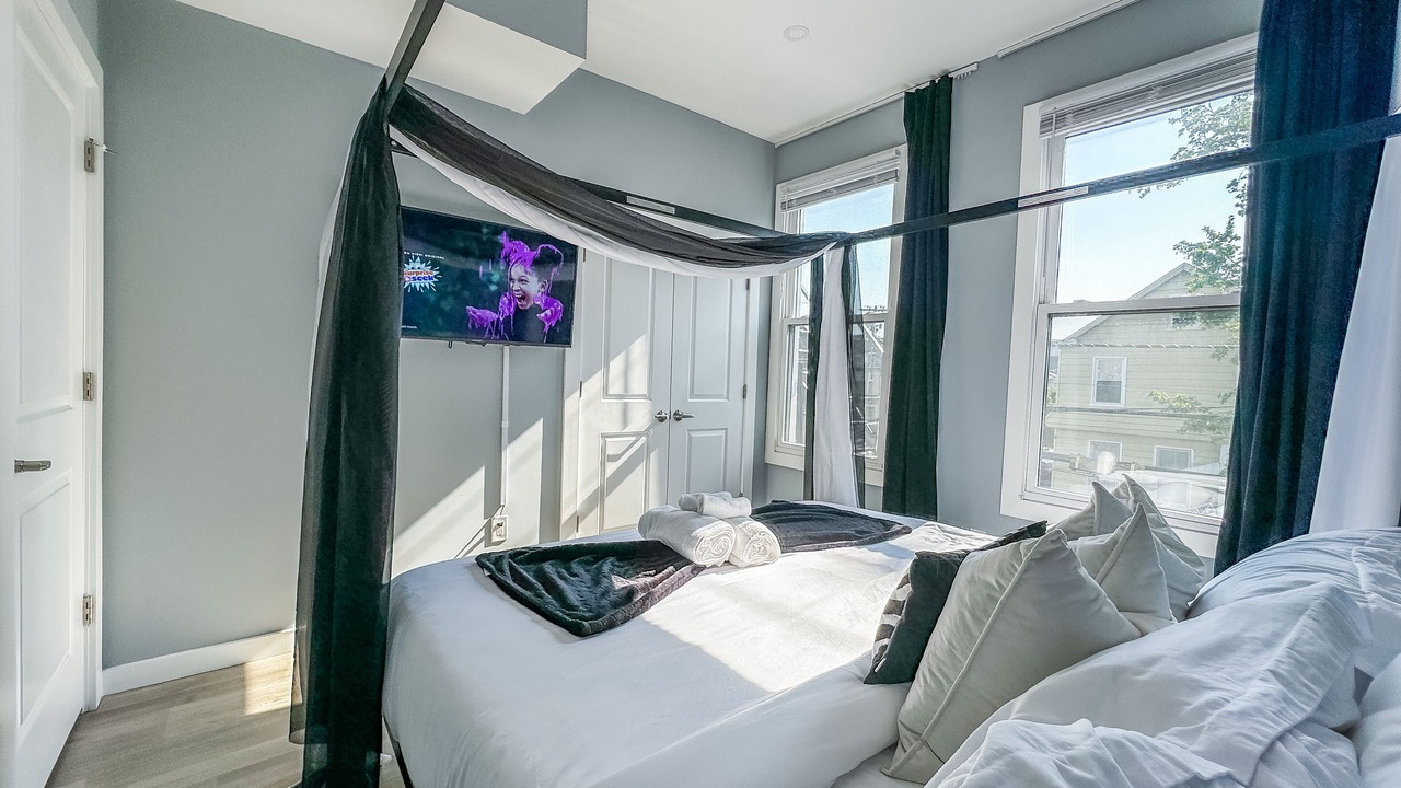 Photo of Bedroom in Harrison