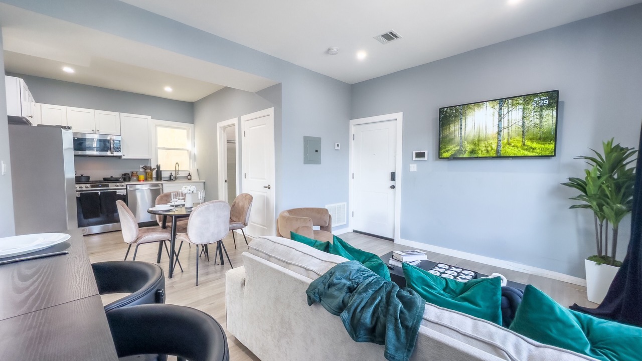 Photo of Livingroom in Harrison