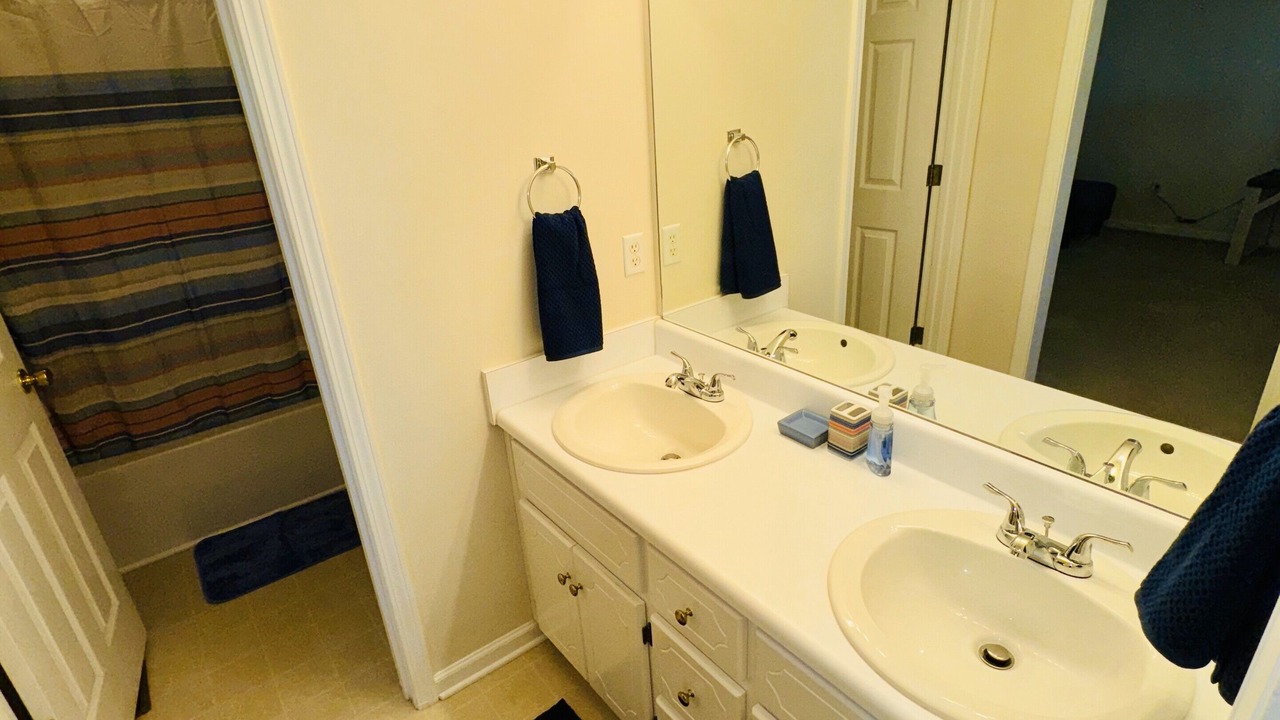 Photo of Bathroom in Enterprise